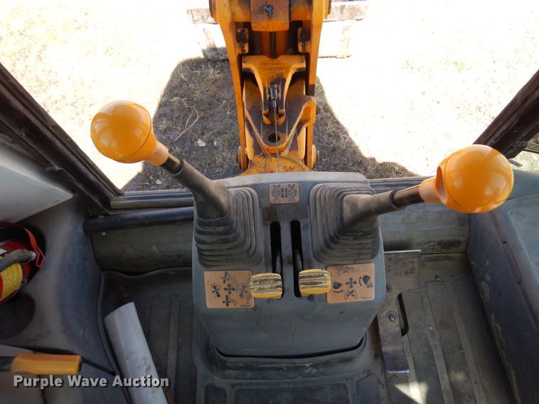 image for item KI9436 2000 JCB 214  backhoe