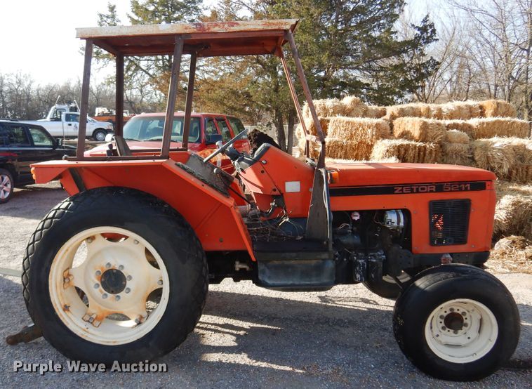 image for item KI9448 Zetor 5211  tractor
