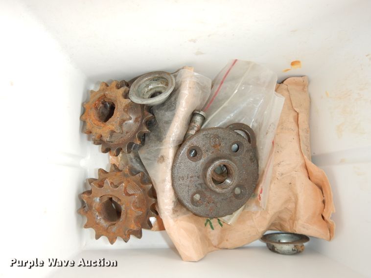 image for item KM9655 1983 Horizon Seeds  grain drill