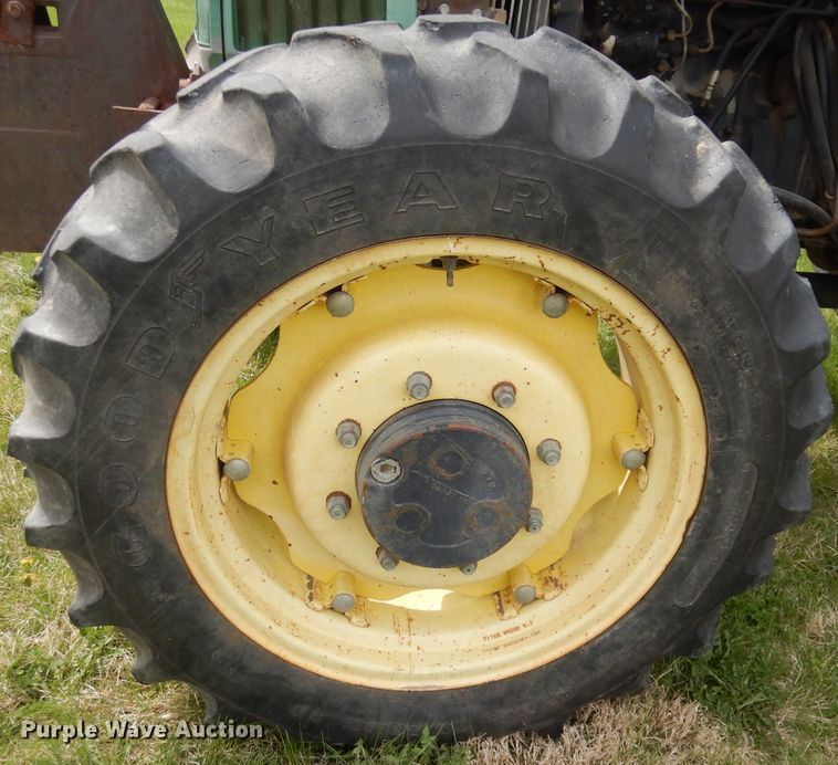 image for item KM9660 1997 John Deere 5400  MFWD tractor