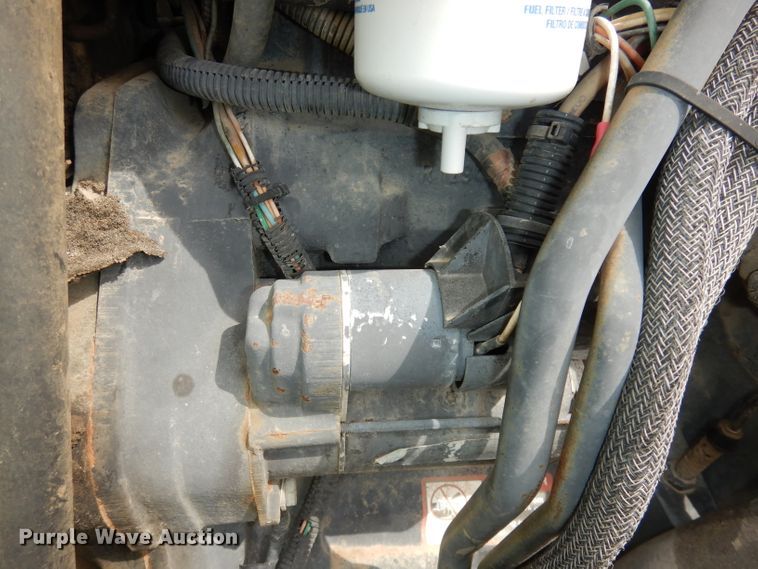 image for item KM9660 1997 John Deere 5400  MFWD tractor