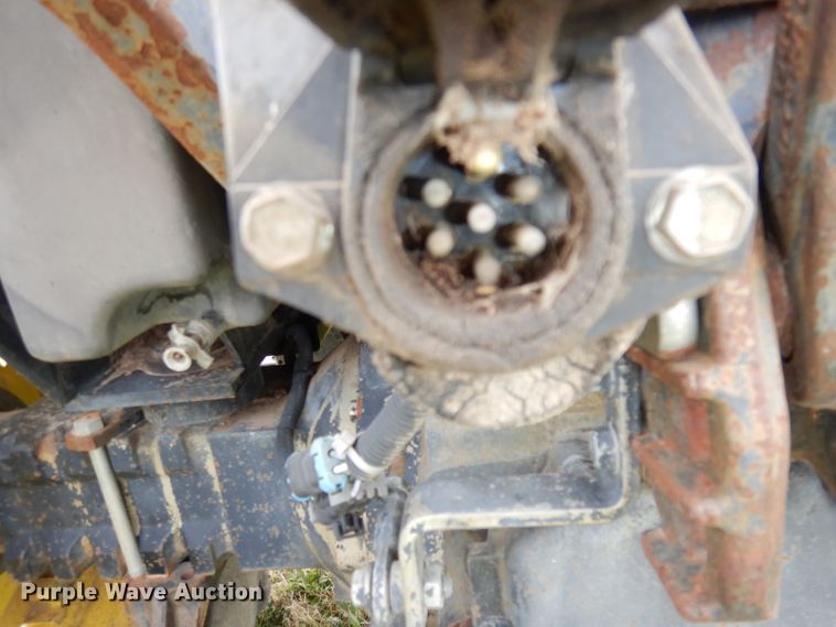 image for item KM9660 1997 John Deere 5400  MFWD tractor