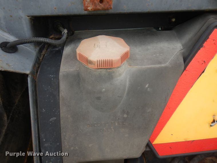 image for item KM9660 1997 John Deere 5400  MFWD tractor