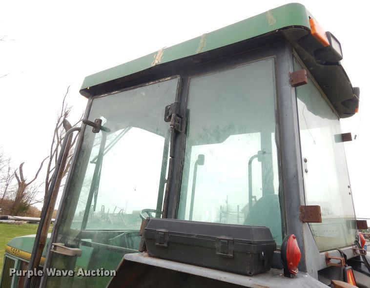 image for item KM9660 1997 John Deere 5400  MFWD tractor