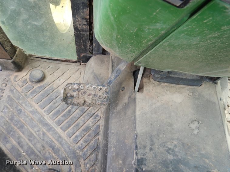 image for item KM9660 1997 John Deere 5400  MFWD tractor