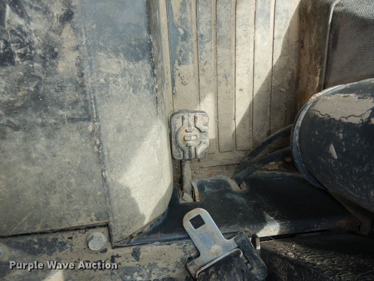 image for item KM9660 1997 John Deere 5400  MFWD tractor