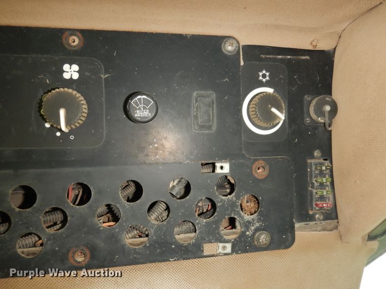 image for item KM9660 1997 John Deere 5400  MFWD tractor