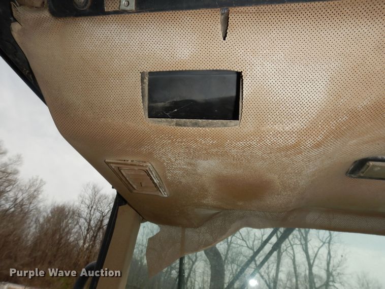 image for item KM9660 1997 John Deere 5400  MFWD tractor