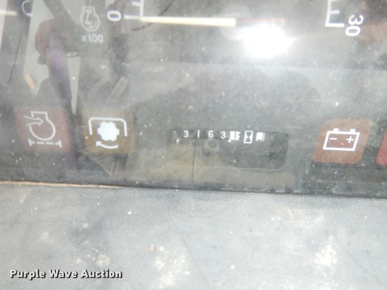 image for item KM9660 1997 John Deere 5400  MFWD tractor