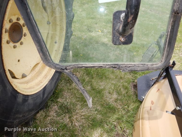 image for item KM9660 1997 John Deere 5400  MFWD tractor