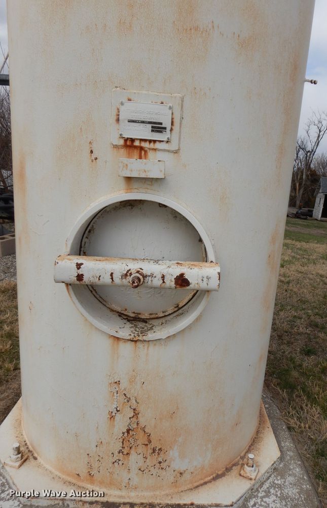 image for item KM9779 Water tower