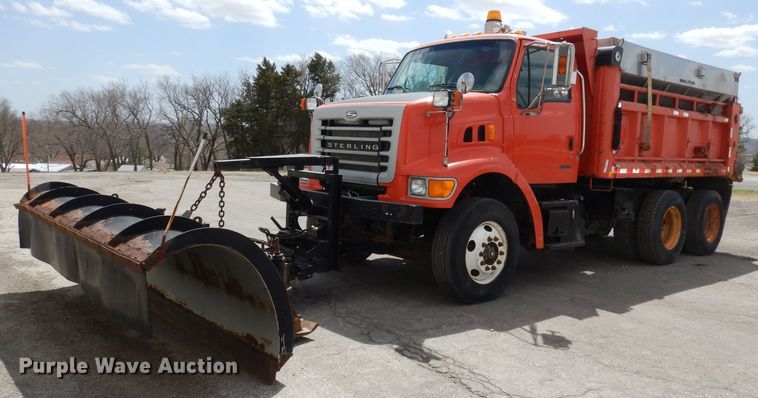 image for item KM9793 2003 Sterling LT7500  dump truck