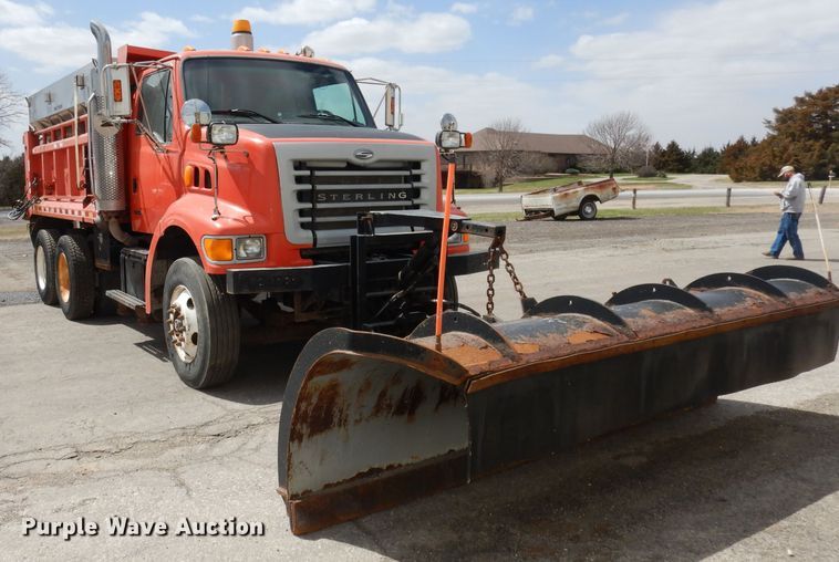 image for item KM9793 2003 Sterling LT7500  dump truck