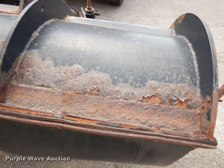 image for item KM9793 2003 Sterling LT7500  dump truck