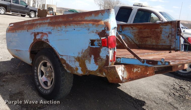 image for item KM9794 Pickup truck bed trailer