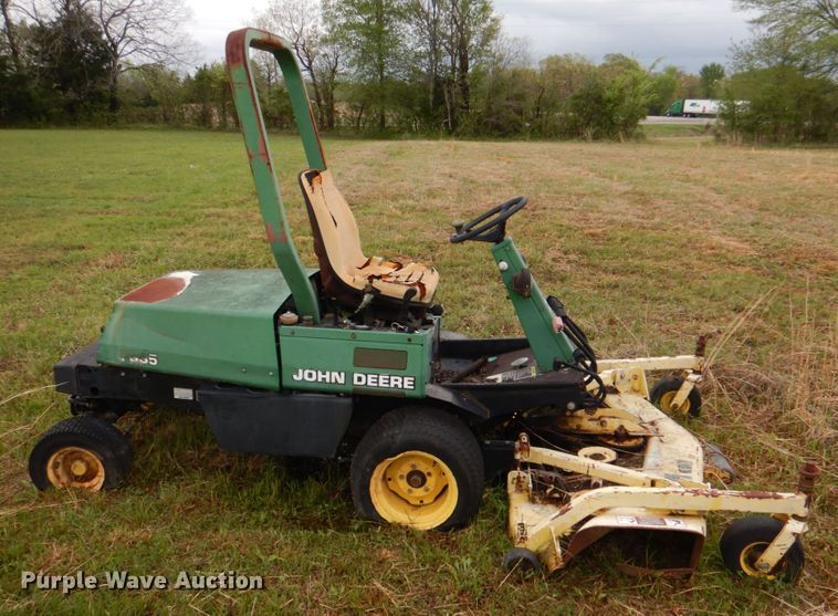 image for item KP9190 John Deere F935  lawn mower