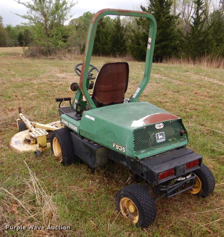 image for item KP9190 John Deere F935  lawn mower