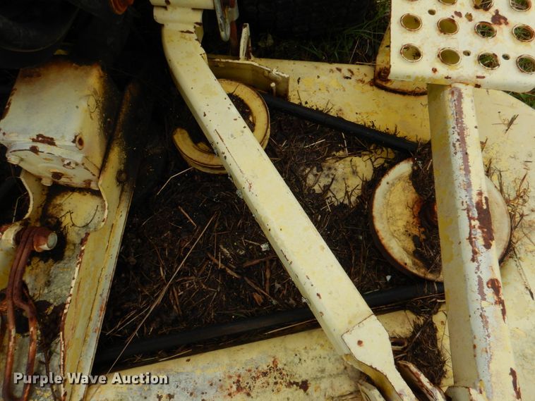 image for item KP9190 John Deere F935  lawn mower