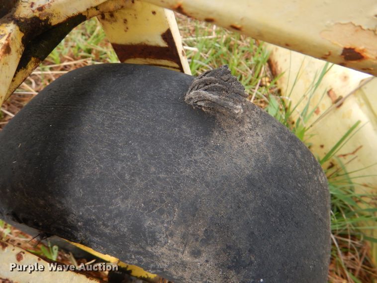 image for item KP9190 John Deere F935  lawn mower