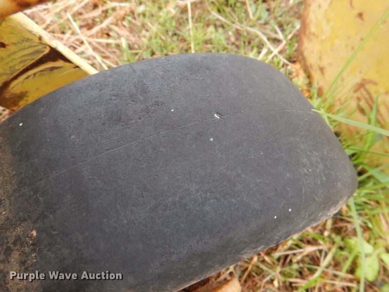 image for item KP9190 John Deere F935  lawn mower