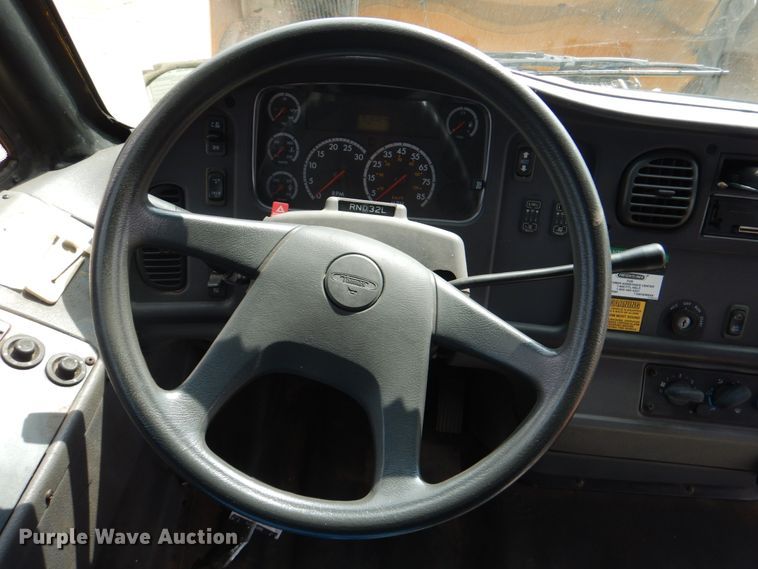 image for item KP9197 2007 Thomas  school bus