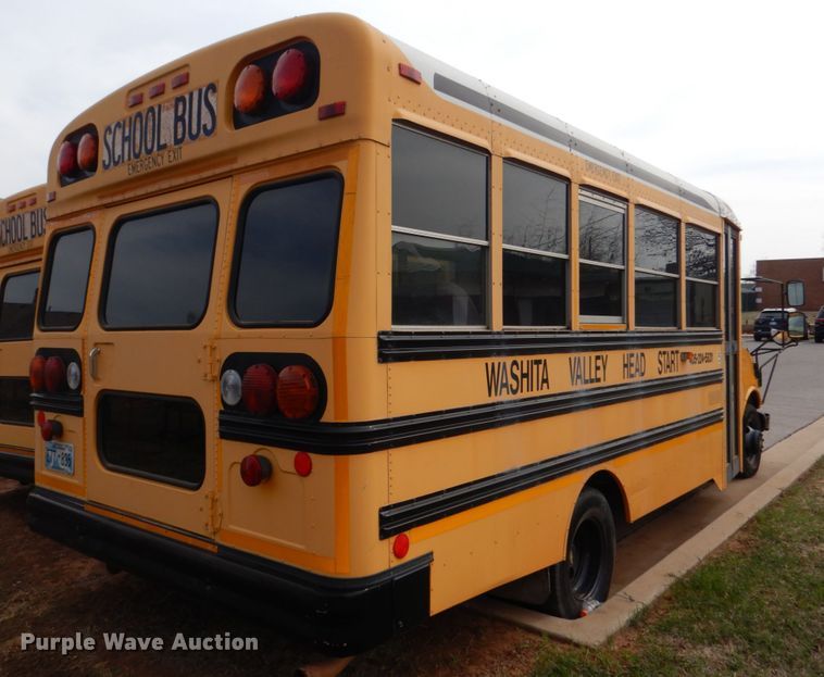 image for item KP9198 2001 Chevrolet Express G3500  school bus