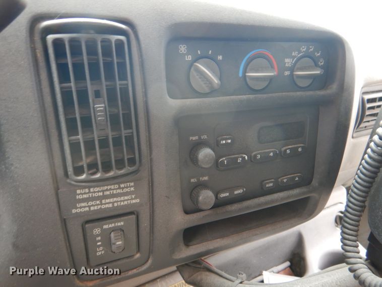 image for item KP9198 2001 Chevrolet Express G3500  school bus