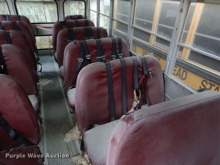 image for item KP9198 2001 Chevrolet Express G3500  school bus