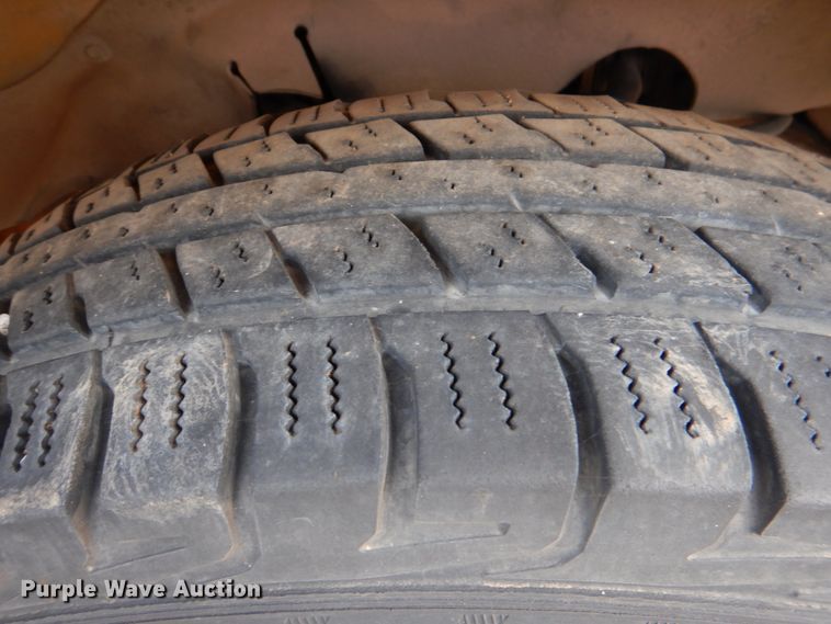 image for item KP9198 2001 Chevrolet Express G3500  school bus