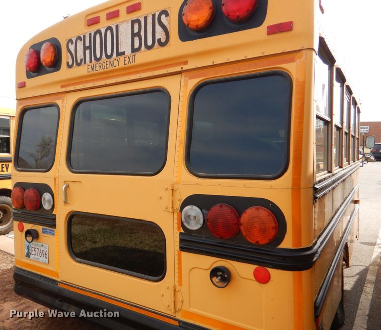 image for item KP9199 2002 Chevrolet Express G3500  school bus