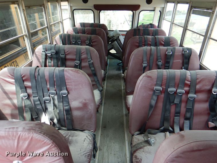 image for item KP9199 2002 Chevrolet Express G3500  school bus