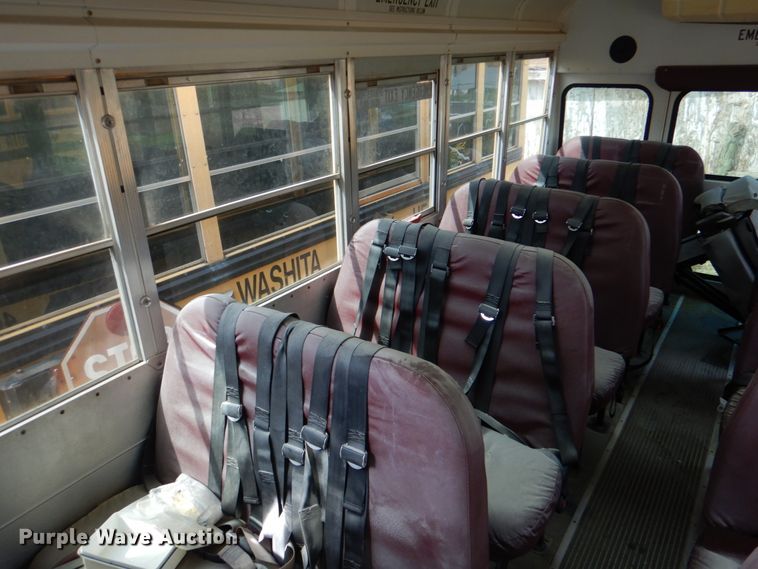 image for item KP9199 2002 Chevrolet Express G3500  school bus