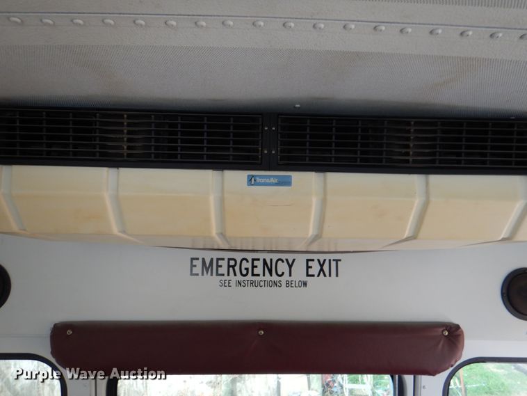 image for item KP9199 2002 Chevrolet Express G3500  school bus