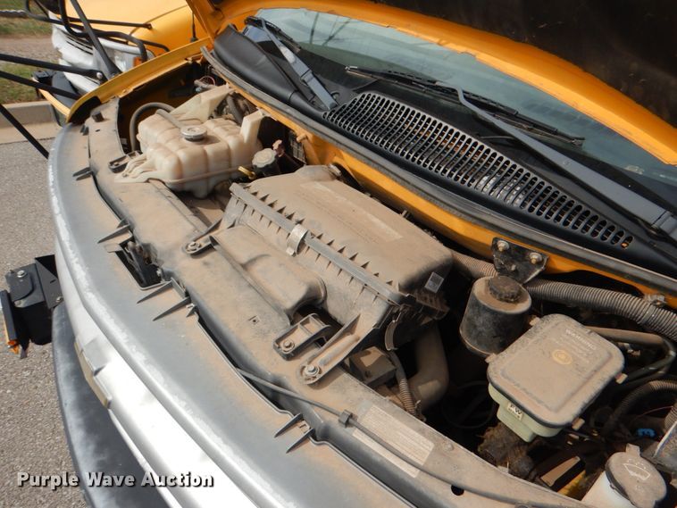 image for item KP9199 2002 Chevrolet Express G3500  school bus