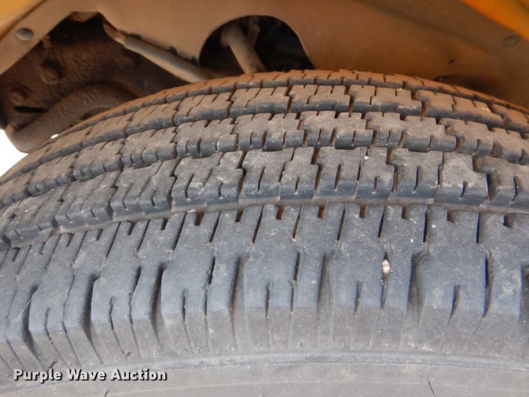 image for item KP9199 2002 Chevrolet Express G3500  school bus