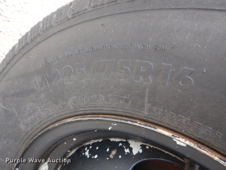 image for item KP9199 2002 Chevrolet Express G3500  school bus