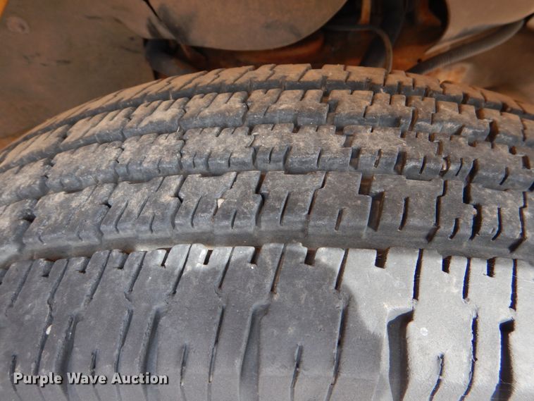 image for item KP9199 2002 Chevrolet Express G3500  school bus