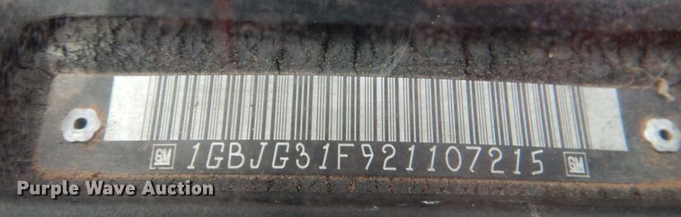 image for item KP9199 2002 Chevrolet Express G3500  school bus