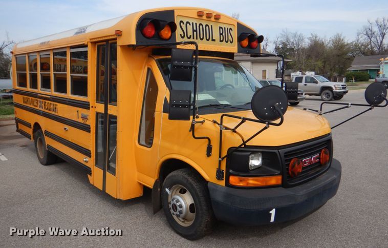 image for item KP9200 2009 GMC Savana G3500  school bus