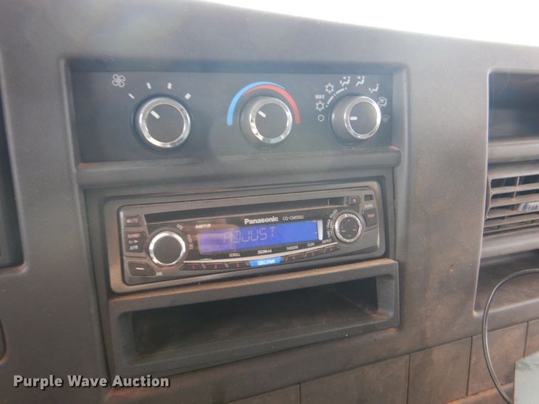 image for item KP9200 2009 GMC Savana G3500  school bus