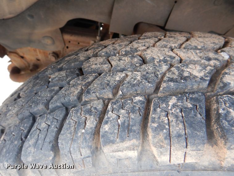 image for item KP9200 2009 GMC Savana G3500  school bus