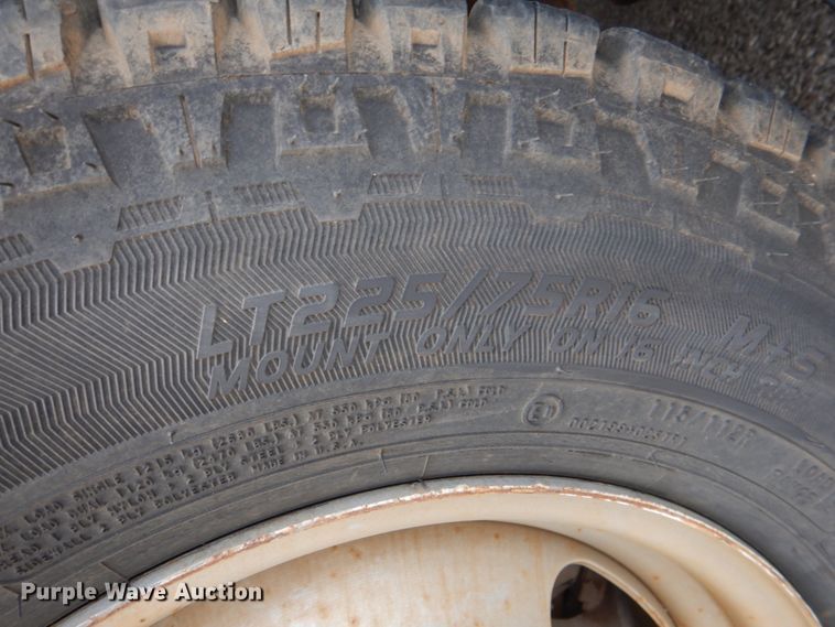 image for item KP9200 2009 GMC Savana G3500  school bus