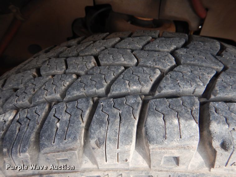 image for item KP9200 2009 GMC Savana G3500  school bus