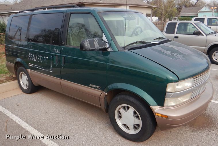 image for item KP9201 2001 Chevrolet Astro  van