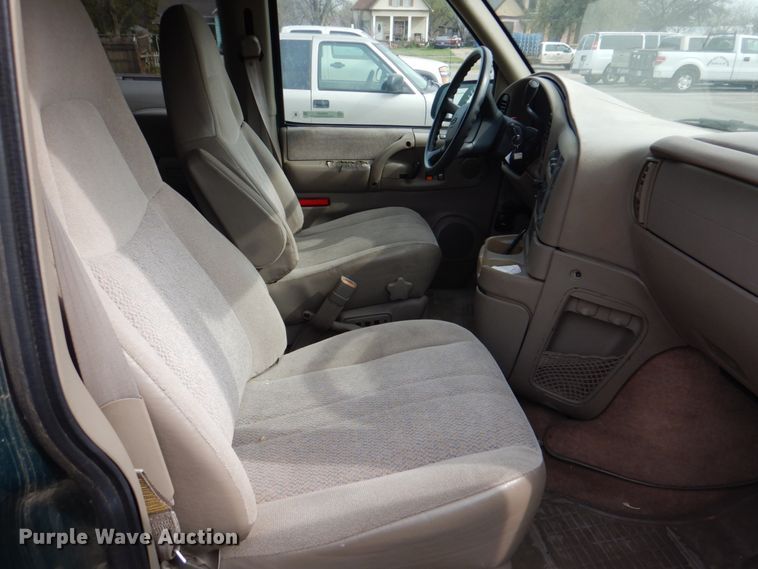 image for item KP9201 2001 Chevrolet Astro  van