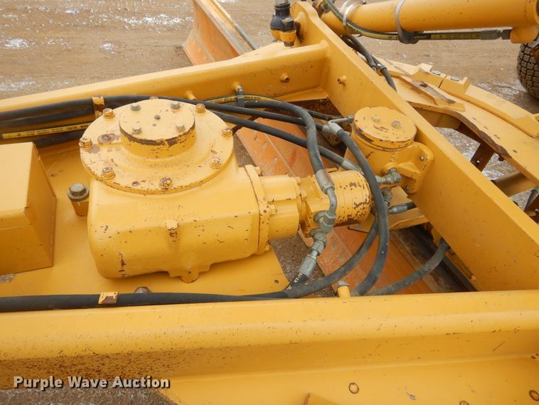 image for item KT9101 2011 Caterpillar 140M2 VHP  motor grader