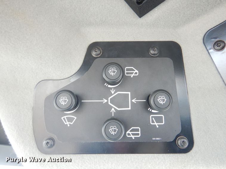 image for item KT9101 2011 Caterpillar 140M2 VHP  motor grader