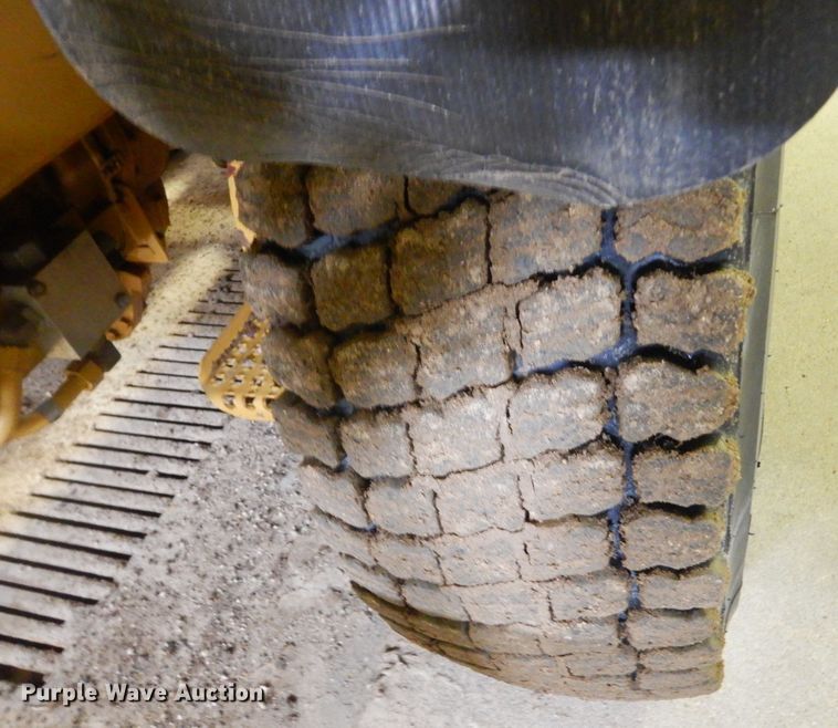 image for item KT9101 2011 Caterpillar 140M2 VHP  motor grader