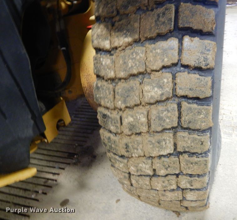 image for item KT9101 2011 Caterpillar 140M2 VHP  motor grader