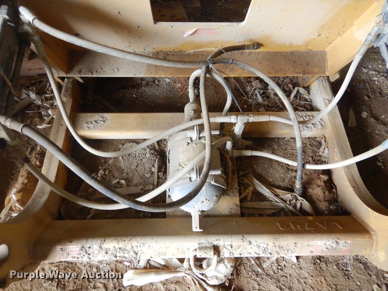 image for item KT9101 2011 Caterpillar 140M2 VHP  motor grader